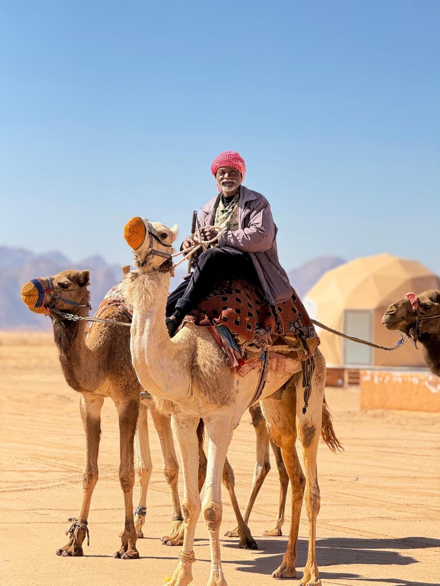 Wadi Rum Anwar Luxury Camp ภายนอก รูปภาพ
