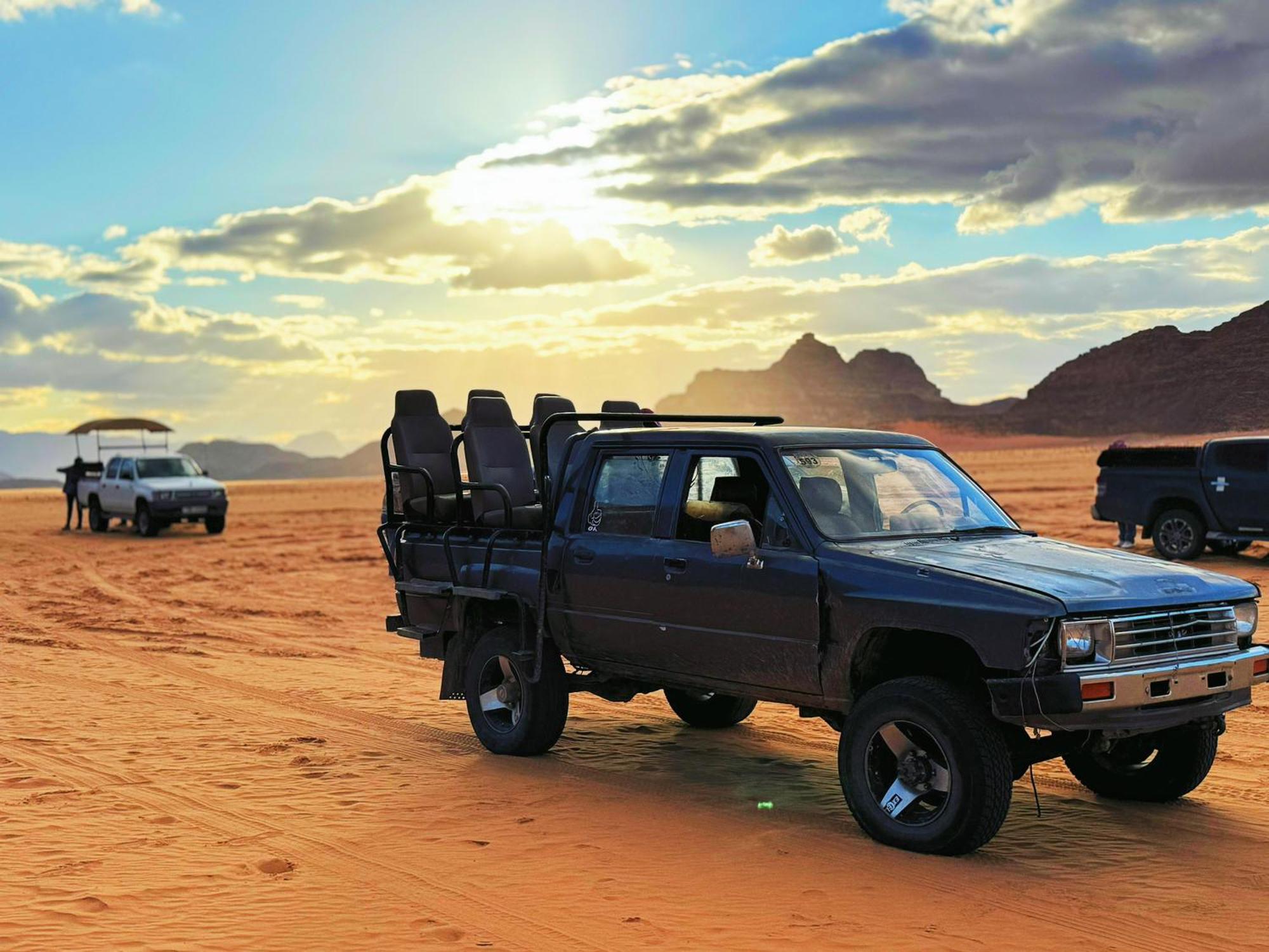 Wadi Rum Anwar Luxury Camp ภายนอก รูปภาพ