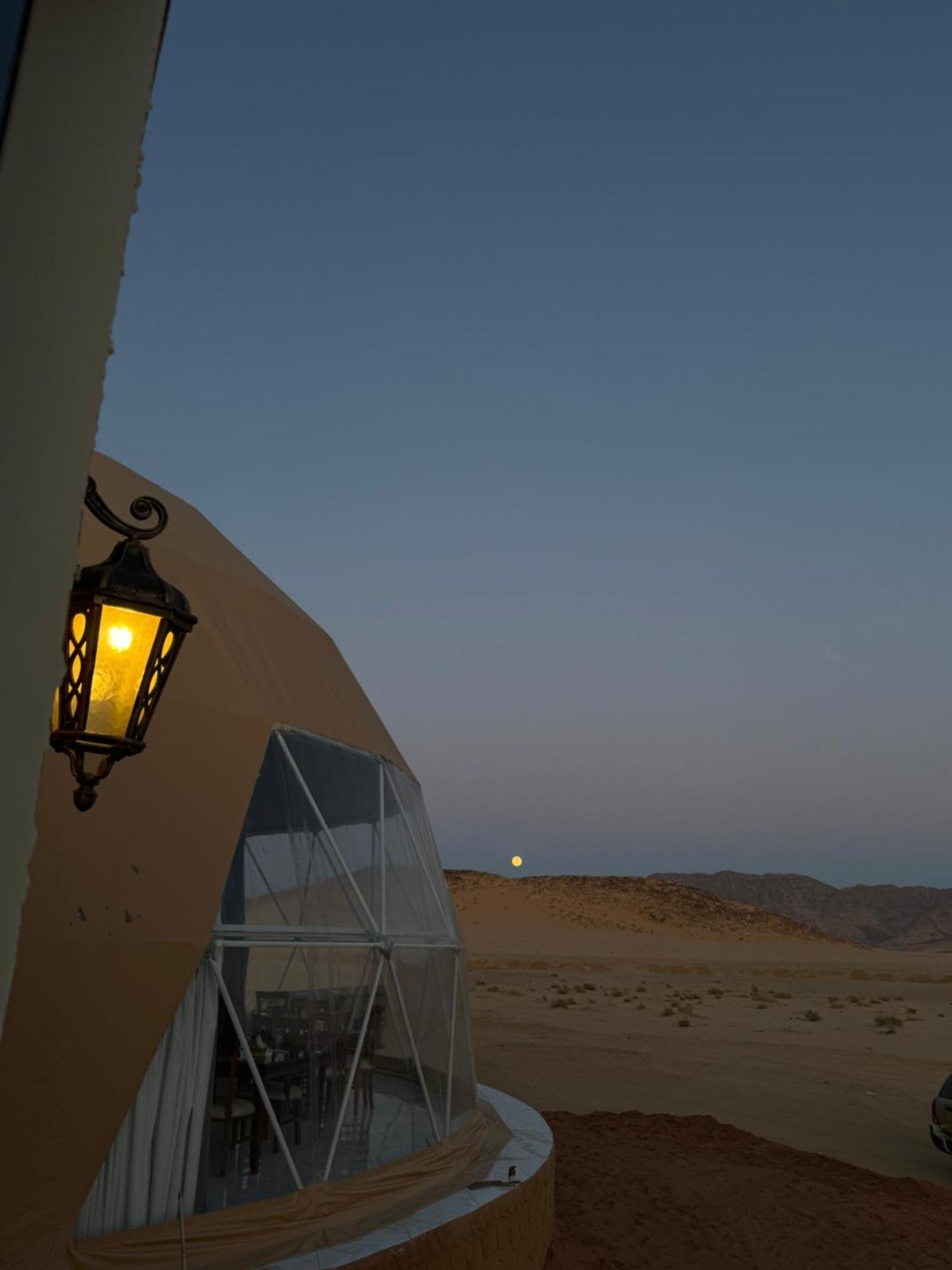 Wadi Rum Anwar Luxury Camp ภายนอก รูปภาพ
